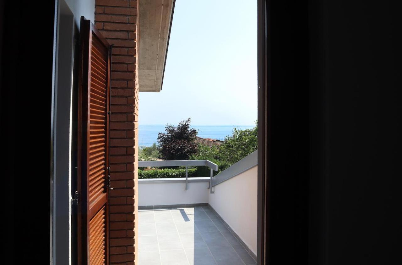 Villa Al Porto Moniga del Garda Exteriör bild